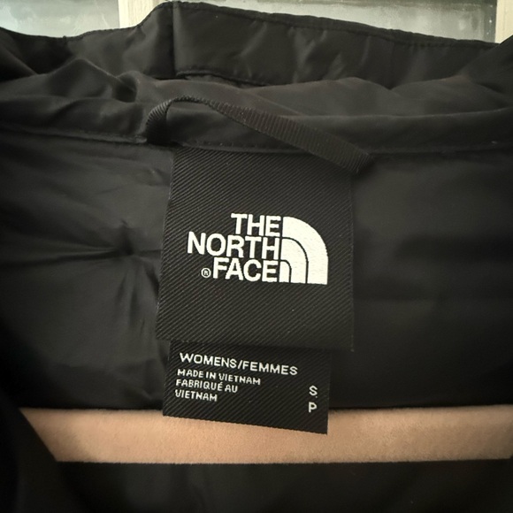 The North Face Black Puffer Jacket with Hood - Picture 4 of 6